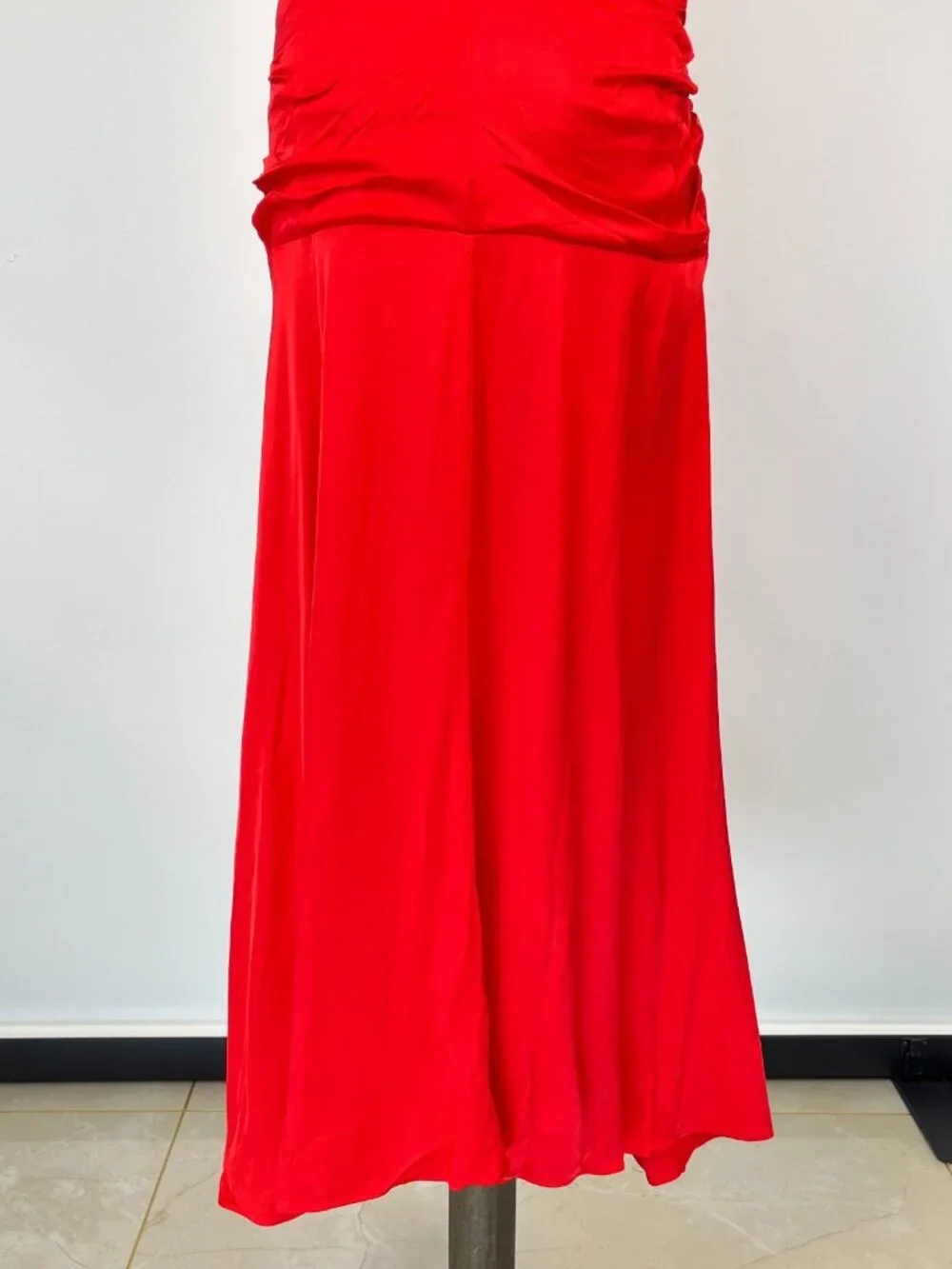 NWOT Farm Rio Red Gathered Midi Dress Size M - Picture 9 of 14